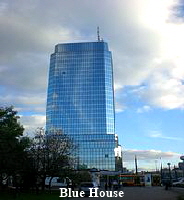 Blue House Bankowy Square