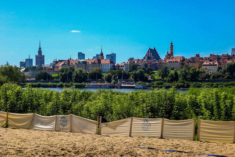 Warsaw Old Town and Wisla river